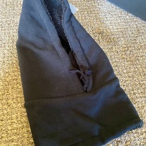 Brand new. Never been used. Still with tag.